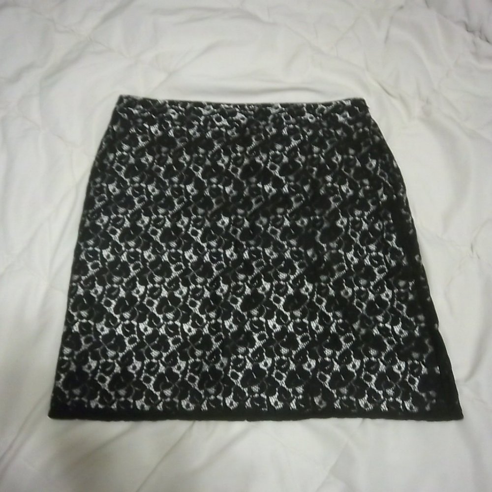 Covington I Black Lace Pencil Skirt